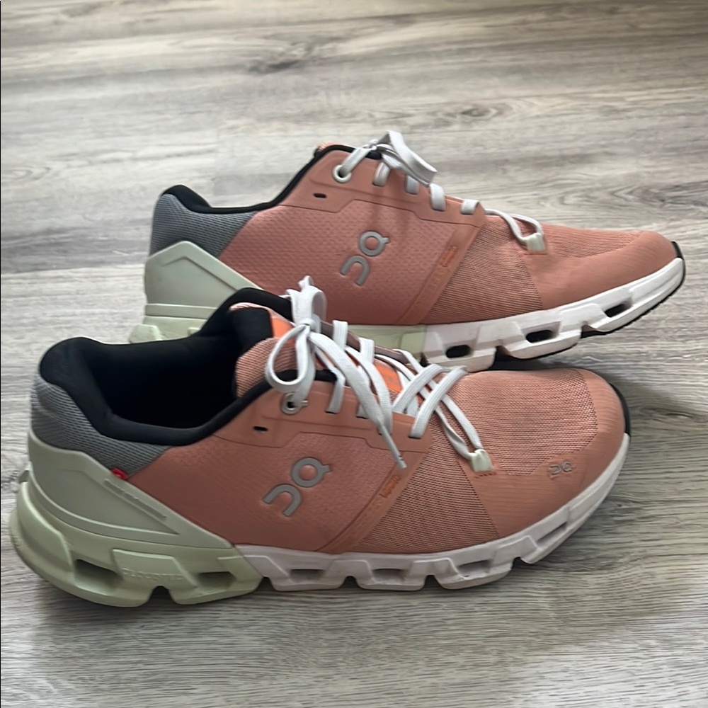 On Cloud Running Athletic Shoes with Breathable Mesh